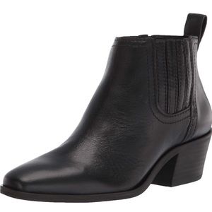 Like new Lucky Brand Idola heeled booties